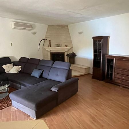 Sunset By The Sea Apartment Splitska Bagian luar foto